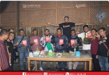 Kisah BUKU MERAH dan Penjual Lele